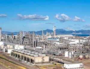 CNOOC ve Shell, Çin’de 60 Milyar Yuanlık Petrokimya Yatırımı Gerçekleştiriyor