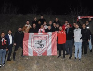 MHP Samsun İl Teşkilatı futbol şehitlerini andı