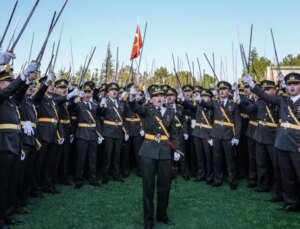 TSK’dan ihracı istenen teğmenlerin Avukatı Öztürk, savunmada yaşananları anlattı