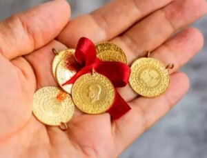 Altın fiyatları düşüşe geçti