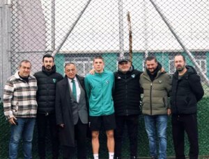 Kocaelispor, Gürcistanlı Demetre Gabisonia ile Anlaştı