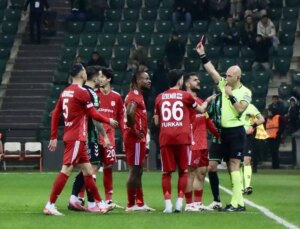 Kocaelispor, Pendikspor’u 3-0 Mağlup Etti