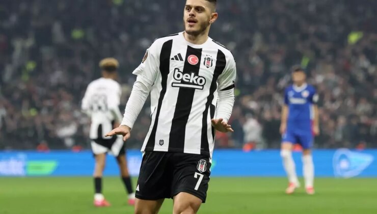 Rashica’dan attığı gol sonrası alkış alan hareket