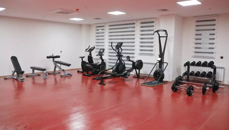 Vali Gökmen Çiçek, Kayseri’ye Türkiye’nin en donanımlı rehabilitasyon merkezini kazandırdı