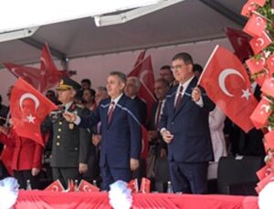 19 Mayıs coşkusu İzmir’i sardı