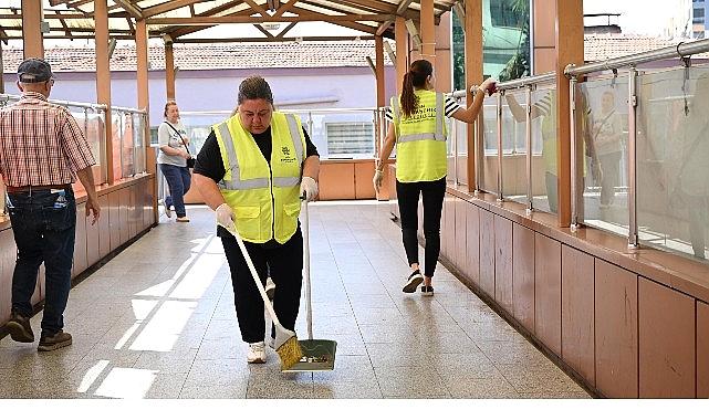 Aydın Büyükşehir Belediyesi’nin Etraf Bakım ve Paklık Çalışmaları Devam Ediyor
