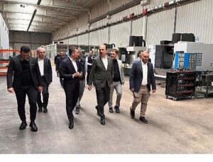 Başkan Altay Bilim Merkezi’nde Öğrencileri, Organize Sanayi’de Çalışanları Ziyaret Etti