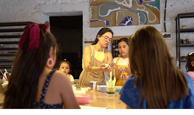 Bayan Teşebbüsçüler Aliağa’da Sanatta Birincilere İmza Atıyor