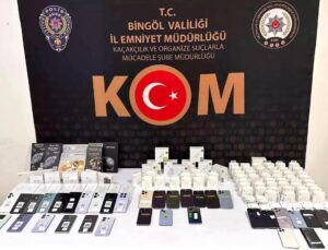 Bingöl’de Kaçak Telefon ve Aksesuarlar Ele Geçirildi