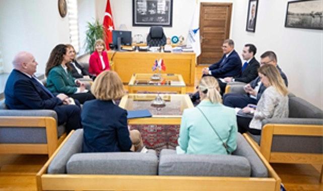 Birleşik Krallık Büyükelçisi’nden Lider Tugay’a ziyaret