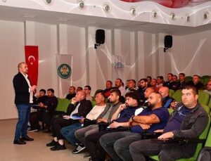 Büyükşehir Çalışanlarına Vektörlerle Uğraş Eğitimi