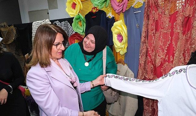 Çalılı bayanlar el emeklerini sergiledi