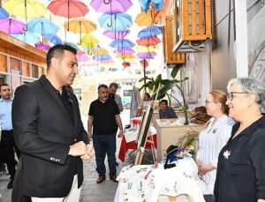 Çiğli’de bayanların el emeği eserleri görücüye çıktı