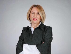 Darüşşafakalı Öğrenciler, Handan Uran Ertuğrul’un Anısını Muhsin Ertuğrul Sahnesinde Yaşattı