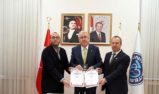 Efeler Yolu’nun iki farklı tasarımı Türk Patent ve Marka Kurumu tarafından tescillendi