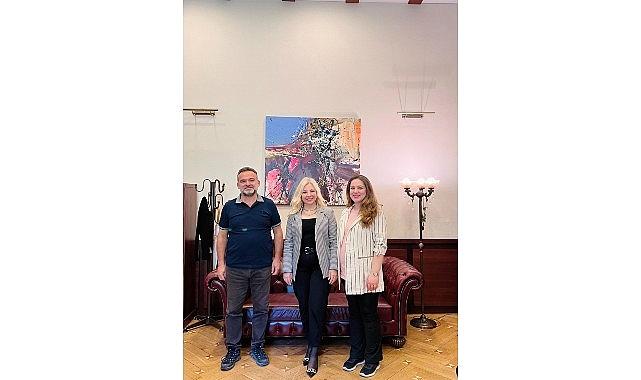 Egeli akademisyenler bilim dünyasına yeni bir denizel omurgasız tipi kazandırdı