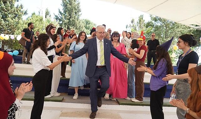 EÜ’de ‘Masallarla Bilim Şenliği’nde miniklere ilkyardım eğitimi verildi