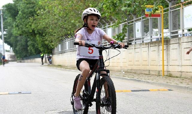 Genç sportmenlerin duatlon heyecanı