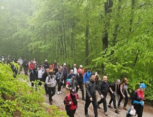 İnegöl’de 19 Mayıs Kutlamaları Tabiat Yürüyüşü İle Başladı