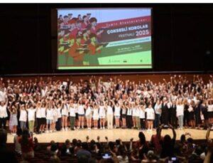 İzmir Milletlerarası Çoksesli Korolar Şenliği’nde süper final