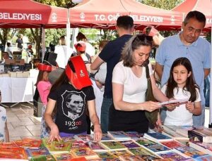 Kitapların Büyülü Dünyasına Seyahat Çiğli’de Sürüyor