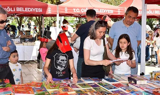 Kitapların Büyülü Dünyasına Seyahat Çiğli’de Sürüyor