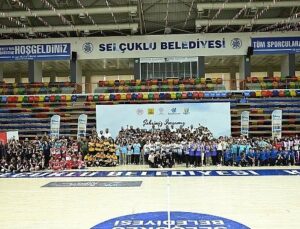 Konya Büyükşehir Klasik Çocuk Oyunları Vilayet Finalinde Başarılı Öğrencilere Mükafatları Verildi