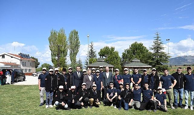 Lider Altay Beyşehir Atabey Gençlik ve Eğitim Kampı’nda LİMA Öğrencileriyle Buluştu