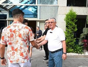 Lider Topaloğlu’ndan öğrencilere motivasyon yemeği