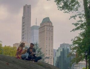 Netflix, Kimler Geldi Kimler Geçti’nin 2. dönem fragmanını paylaştı.