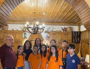 Öğrencilerden Kültür Konutu’na ziyaret