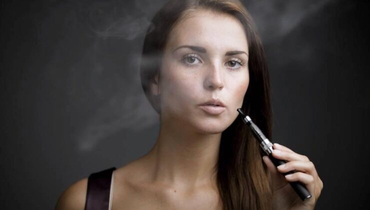 Parlak Ürünler Karanlık Niyetler (e-sigara)