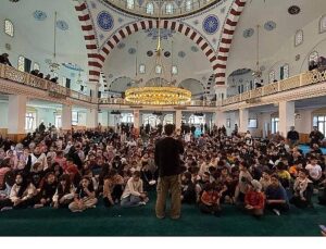 “Sosyal medyada görülen her bilgiye inanmayın”