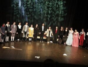 12. Liseler Ortası Tiyatro Buluşması 32 Lisenin İştiraki ve Seyircinin Ağır İlgisiyle Karşılandı