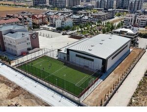 Ahmet Çalık Kapalı Spor Salonu ve Yapay Çim Alanı’nın Üretimi Tamamlandı