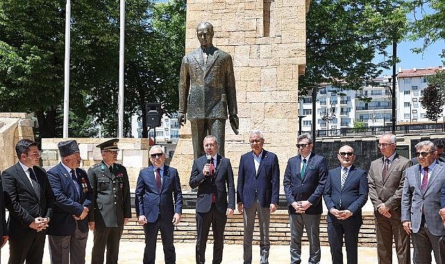 Atatürk Anıtı’nın Etraf Düzenlemesi Tamamlandı…