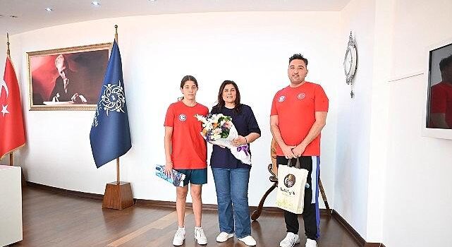 Aydın Büyükşehir Belediyesi Atatürk Spor Kompleksi’nde Gerçekleştirilen Eğitimler ile Ulusal Gruba Girdi