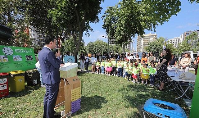 Bayraklı’da ‘Çevre Günü’ şenliği – Çocuklar çizdi, belediye çöp kamyonlarıyla ilçe sokaklarına taşıdı