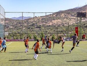 Bayraklı’da manalı turnuva: ‘Ferdi Zeyrek’ U-12 Cup futbol turnuvası başlıyor!