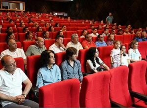 Belediye binasında bayram buluşması