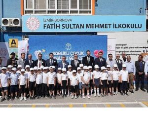 Bornova’da “Sağlıklı Çocuk, Sağlıklı Gelecek” Programı Ağır İştirakle Gerçekleştirildi