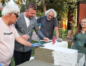 Buca Belediyesi’nden Edip Akbayram’a vefa