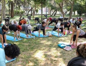 Buca’da yoga, pilates ve zumba dersleri açık havaya taşındı