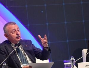 Büyükakın, Global Ulaştırma Koridorları Forumu’na katıldı; “Şehirleri biz yönetmezsek lojistik bizi yönetir”