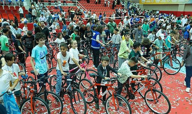 Canik’te Mescitler Çocuklarla, Çocuklar Armağanlarla Buluşuyor!