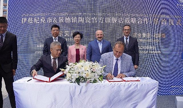 İznik Seramik Sanayi Birliği İmza Merasimi İstanbul’da Gerçekleşti