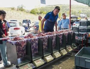 Kurban Kesim Alanlarında Hummalı Paklık Çalışması