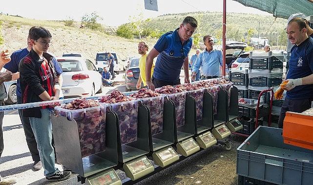 Kurban Kesim Alanlarında Hummalı Paklık Çalışması