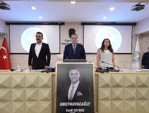 Lider Dutlulu ile Birinci Meclis Ferdi Zeyrek’i Anarak Başladı