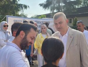 Lider Sezer, İmtihana Giren Öğrencilere Muvaffakiyetler Diledi